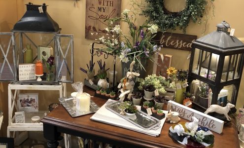 Heart To Home, Gifts & Decor Holton