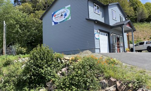 Bobbi’s Beach House Boutique in Brookings Oregon