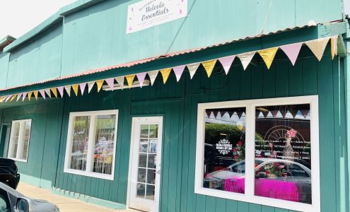 Haleola Essentials Kaunakakai