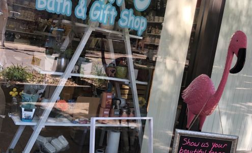 Punky’s Bath & Gift Shop