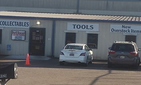 Past and Present: Antique & Flea Market Outlet