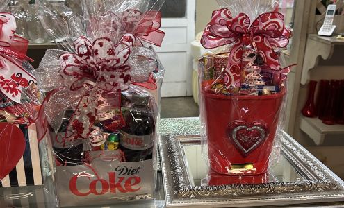 Between Friends Flowers & Gifts 6359 MS-178, Hickory Flat Mississippi 38633