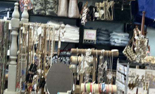 Riley Renee's Mount Sterling