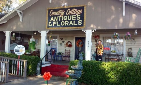 Country Cottage Antiques & Florals