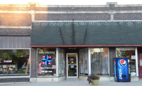 Betty's Quilting Burnettsville