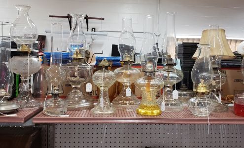 Oscar's Antiques and Consignments