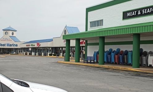 Knoll Crest Shopping Center