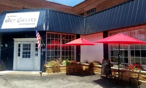 The District Art Gallery & Learning Center