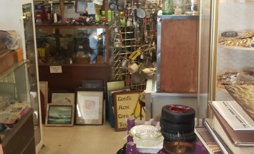 Gene's Collectibles
