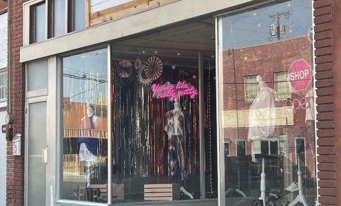 Coral & Lace Boutique