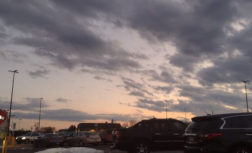 Meadow Greens Shopping Center