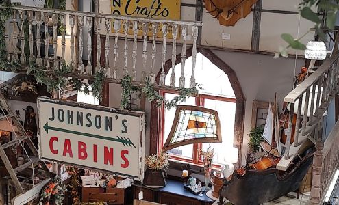 The Vintage Hideaway Marketplace