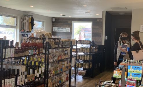 Wendi's Good Things Market