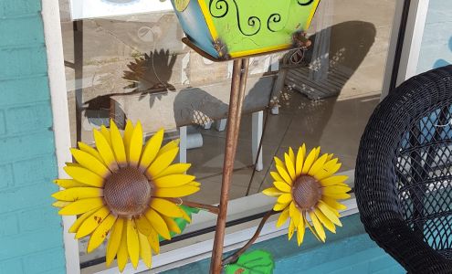 Tarnished Treasures Resale Shop