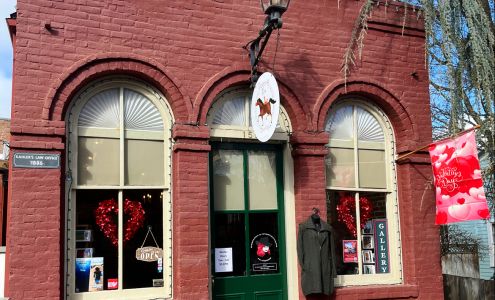 Trotting Fox Boutique Jacksonville