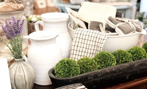 Plantation Place Fine Gifts & Embroidery