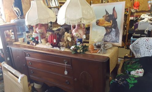 A Frame Antiques & Collectible