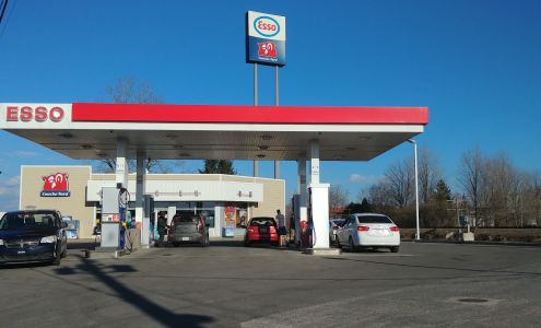 Couche-Tard Laurier-station