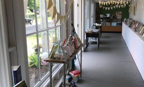 Finley's Fiction Shelter Island Heights