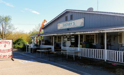 Sherry's Antiques Collectibles & Frivolous Necessities 10959 CA-99 E, Los Molinos California 96055