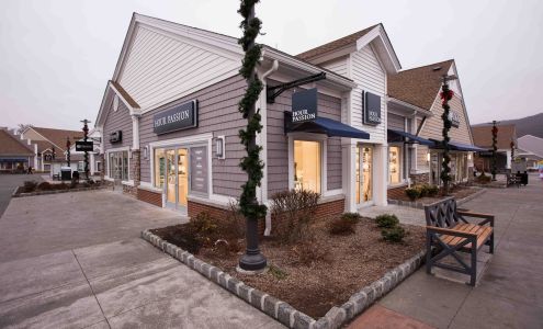 Hour Passion Outlet Woodbury Common