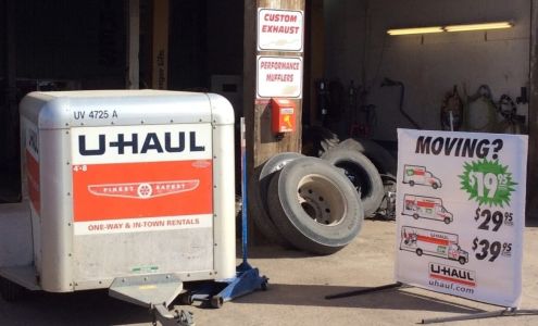 U-Haul Neighborhood Dealer Lakeview