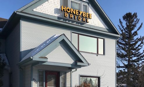 HONEYBEE bridal + prom