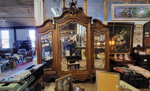 Park Avenue Antiques