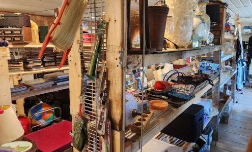 Bazar Chez Yvon Sainte-anne-de-beaupré