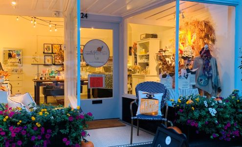 Blue Snail gift shop