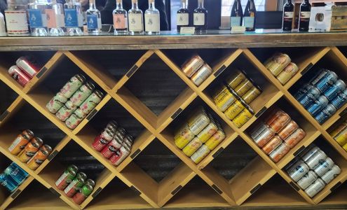 Greg's Liquor & Cold Beer Str Blairmore