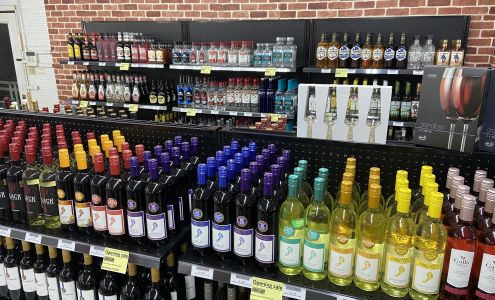 Michael's Convenience and Liquor Gull Lake