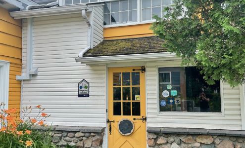 Jaune Hôtel-Boutique Saint-Gédéon