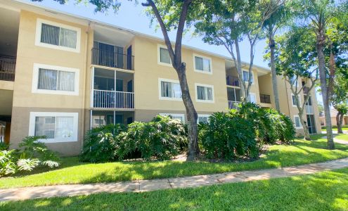 Congress Park Apartments