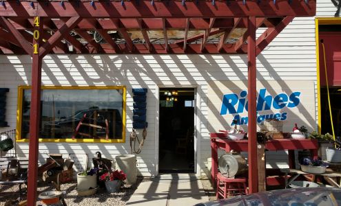 Riches Antiques & Collectibles Rosetown