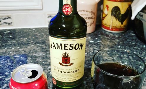 DD'S Liquor Barn Buck Lake