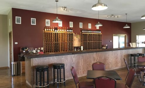 Lavaca Bluffs Vineyard and Winery Lolita