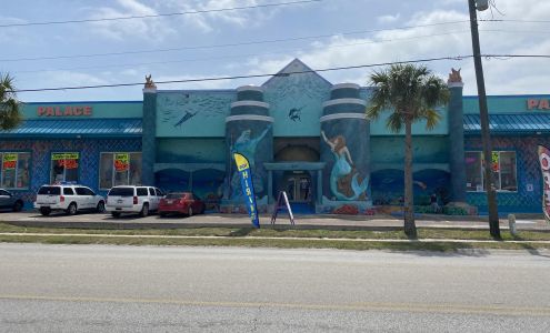 Palace Beachwear & Gifts