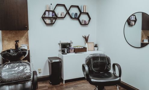 Simplistic Beauty- Kristen Moger 80 37th Avenue South, Street Cloud Minnesota 56301