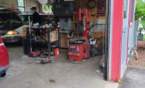 Perry Automotive 8101 Lennox and Addington County Rd 2, Napanee Ontario K7R 3K6