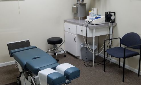 St. Johns Chiropractic Clinic - Office of Dr. Rodger Massa & Dr. Tyler Dickenson 1004 N US 127, 1004 Old U.S. 27, St Johns Michigan 48879