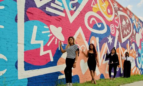 Happi Hair Salon & Suites