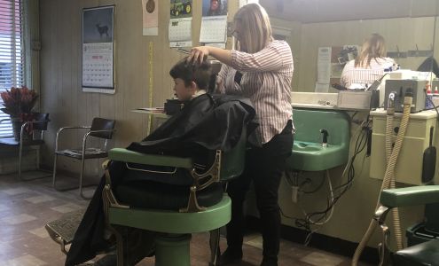 Central Barber Shop 117 W 2nd St, Montgomery City Missouri 63361