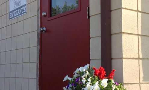 Performance Looks Salon