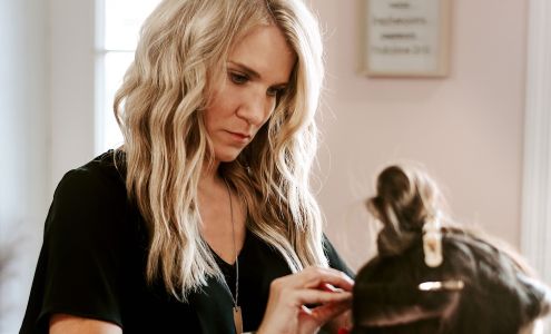 LR Extension Salon-Birmingham 3934 Crosshaven Dr, Vestavia Hills Alabama 35243