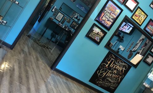 Dreams & Themes Tattoo Studio 221 W Etna Rd UNIT 5, Ottawa Illinois 61350
