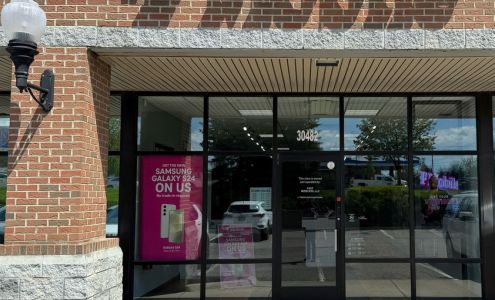 T-Mobile Authorized Retailer