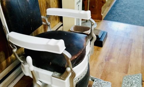 Bob’s Barber Shop 218 S Main St, Montpelier Indiana 47359