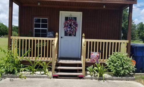 La BEAUtique Shed Spa L.L.C. 9624 LA-696, Abbeville Louisiana 70510