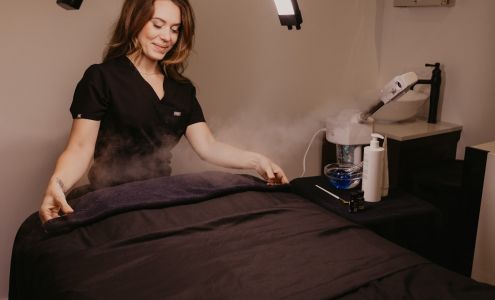 VIVE Aesthetics (Ravive Wellness Studio)